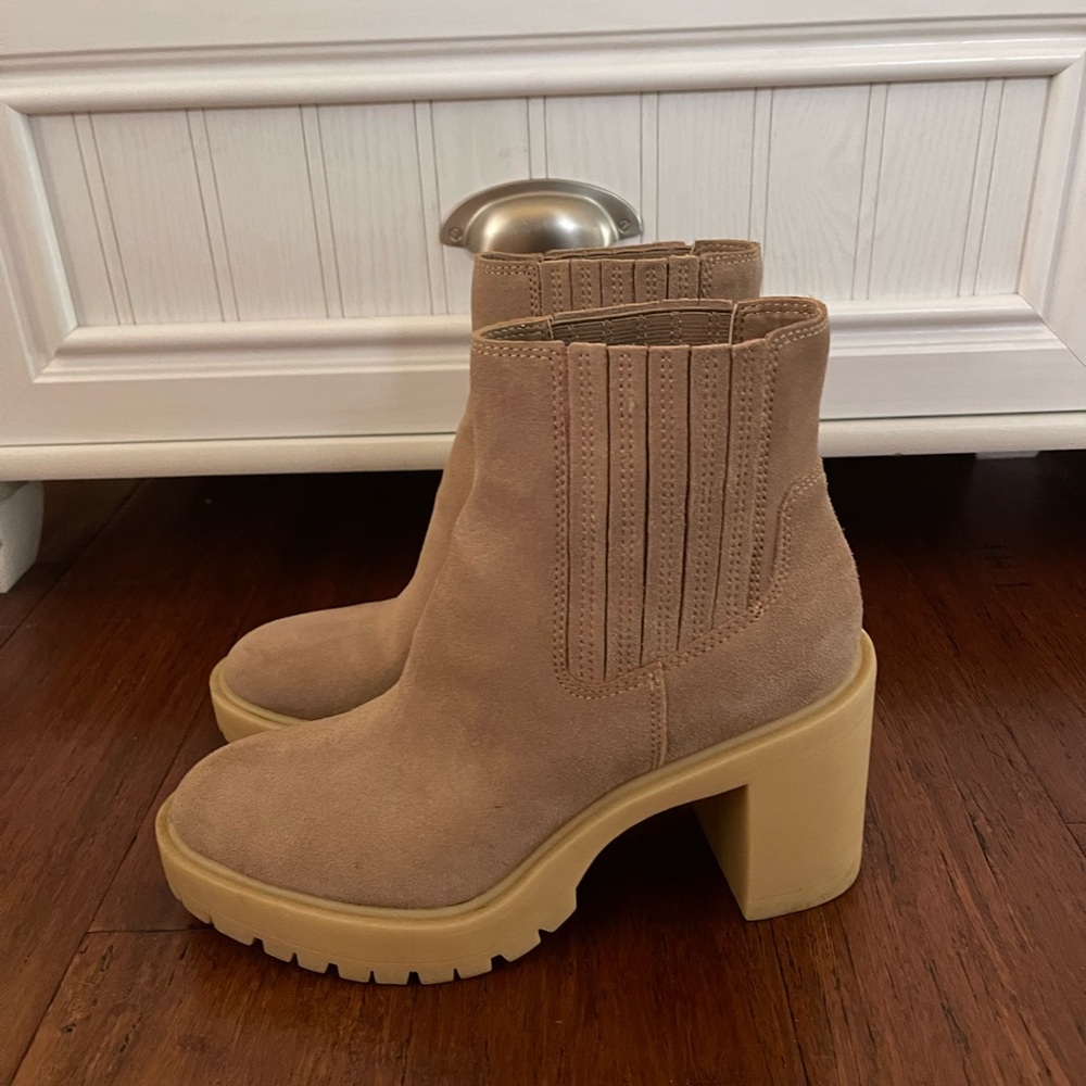 Dolce Vita Caster H2O Bootie - Picture 3 of 8